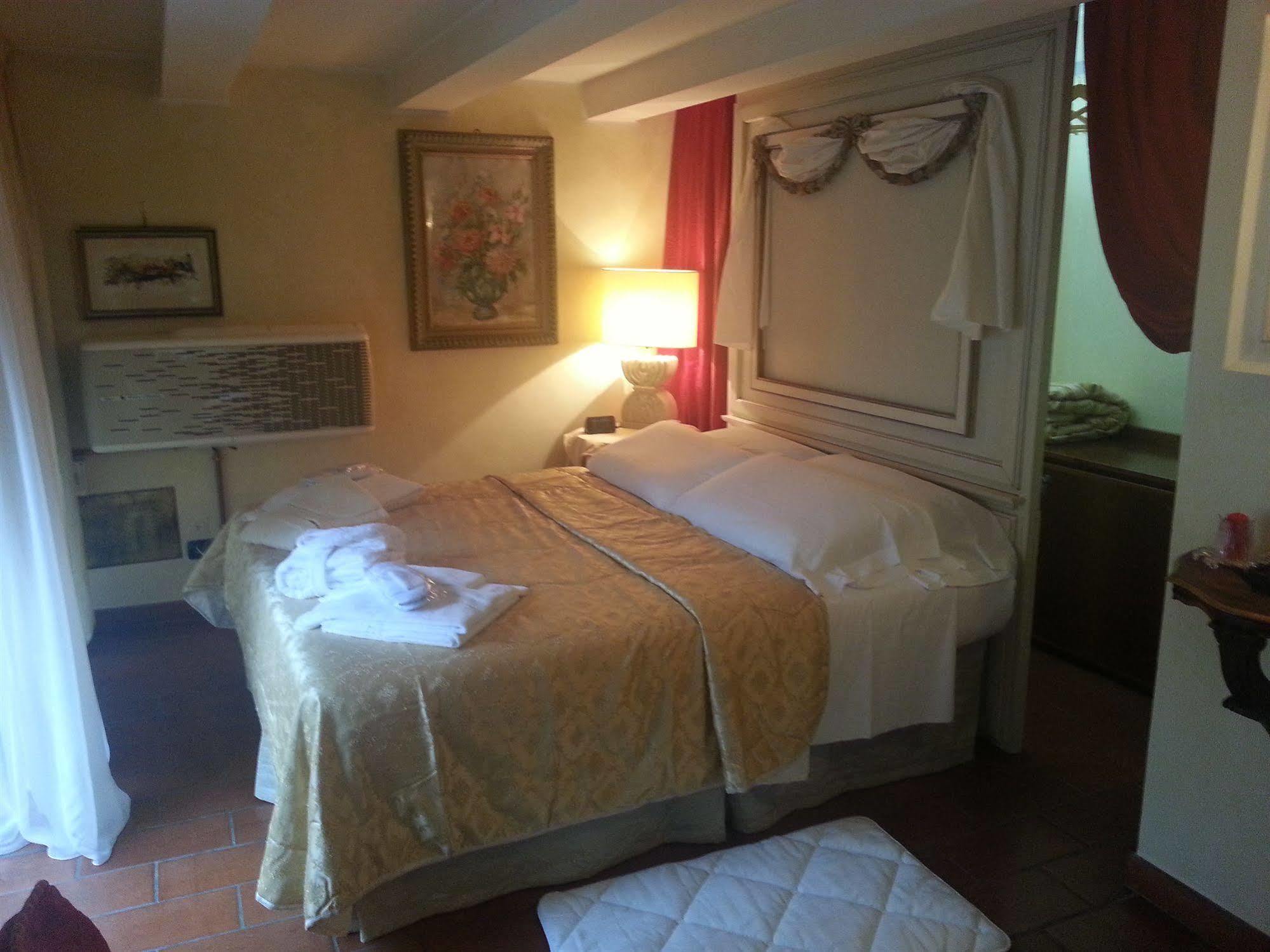 Casa Museo Palazzo Valenti Gonzaga Hotel Mantova Exterior foto